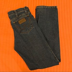 Like New Wrangler Premium Performance Cowboy Cut Slim Fit Jeans (36MAVMR) 30x32